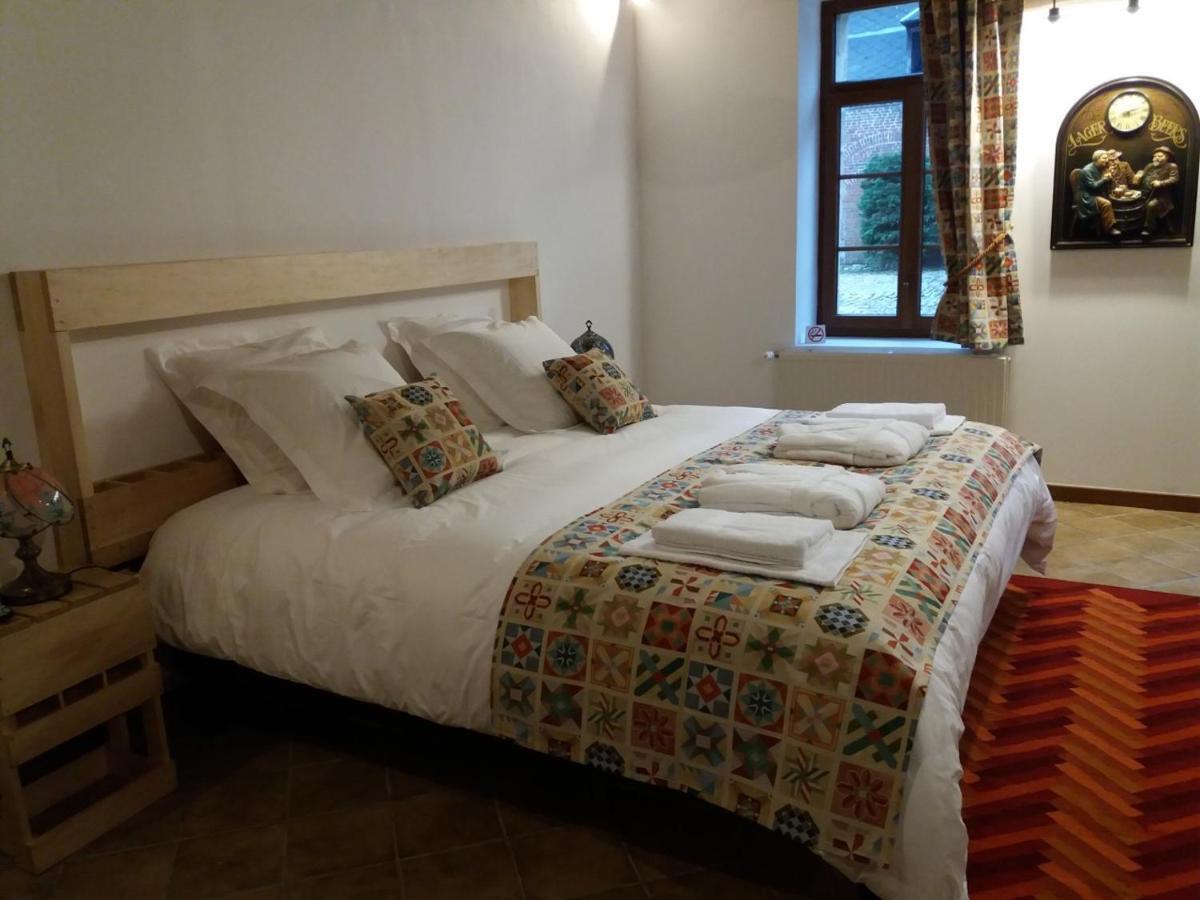La Boussieroise Bed and Breakfast Boussieres-en-Cambresis Værelse billede